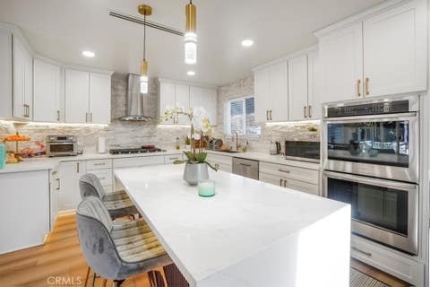 Tiny photo for 22612 Kittridge Street, West Hills, CA 91307 (MLS # SR25172725)