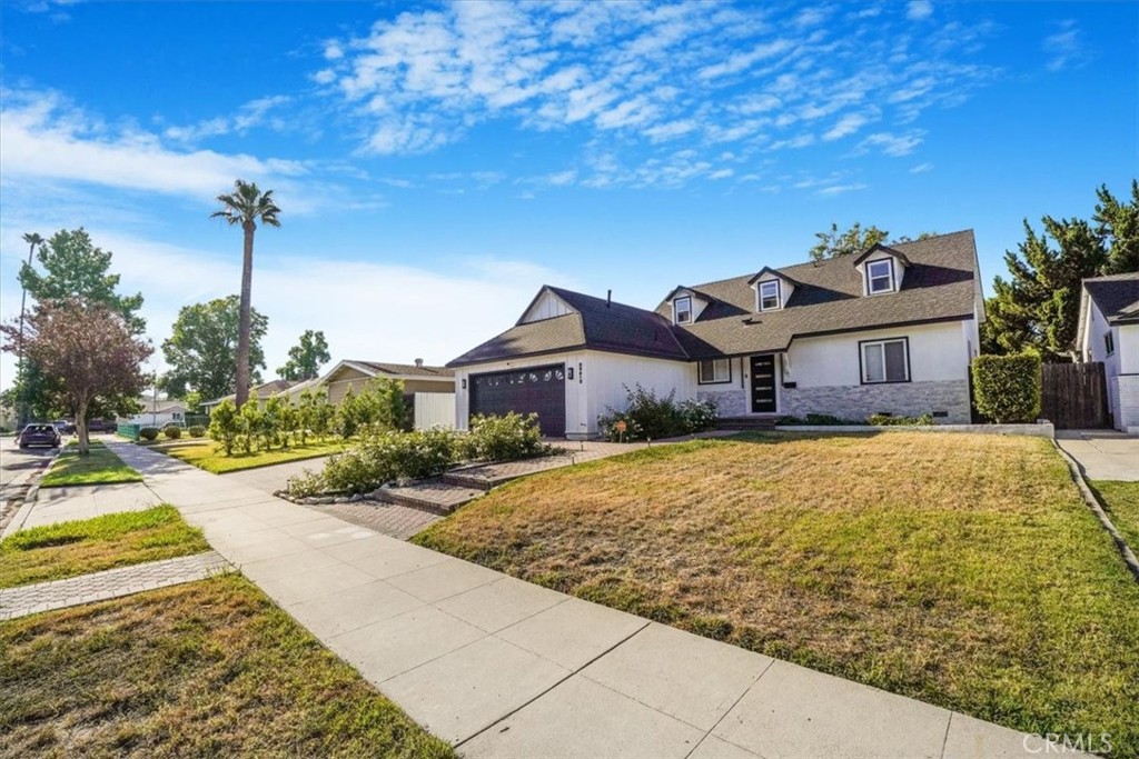 22612 Kittridge Street