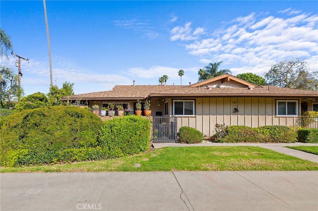 1740 E Commonwealth Avenue 101