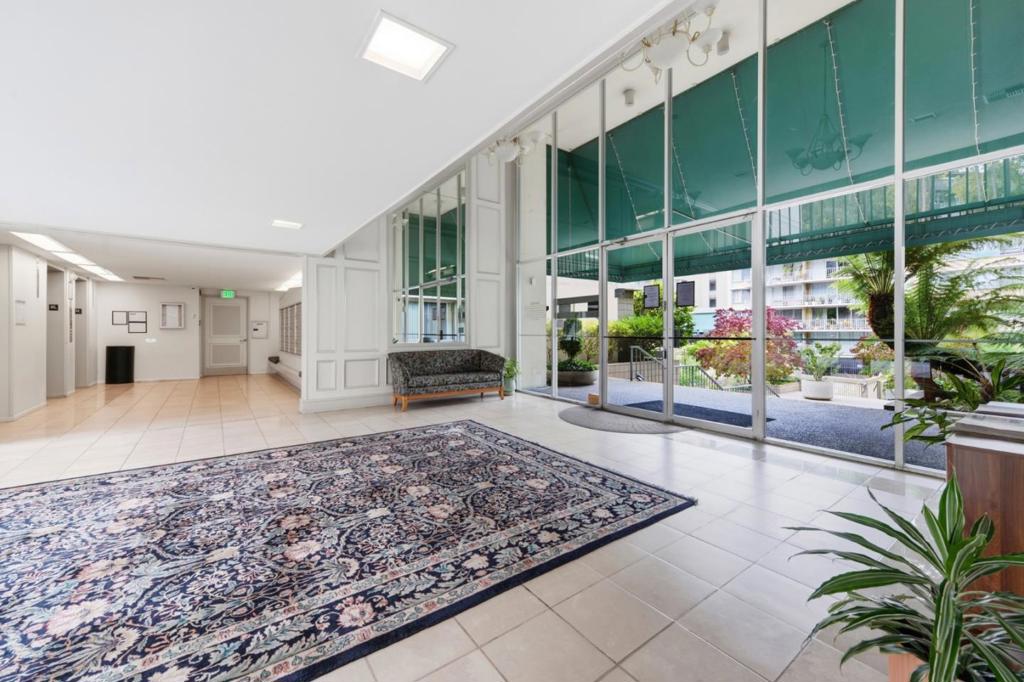 400 Davey Glen Road 4330