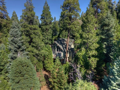 Tiny photo for 420 Cumberland Dr, Lake Arrowhead, CA 92352 (MLS # IG26225385)