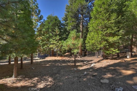 Tiny photo for 420 Cumberland Dr, Lake Arrowhead, CA 92352 (MLS # IG26225385)