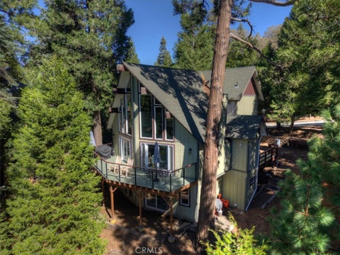 Tiny photo for 420 Cumberland Dr, Lake Arrowhead, CA 92352 (MLS # IG26225385)