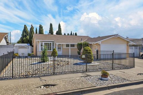 Photo of 1880 Dove Way, Hayward, CA 94545 (MLS # ML82037830)
