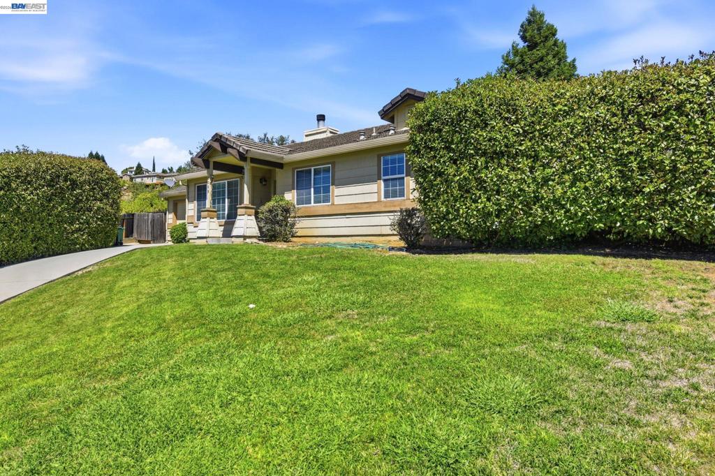3369 Tea Rose Drive