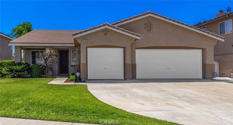 Photo of 41196 Coolidge Circle, Murrieta, CA 92562 (MLS # SW26151240)