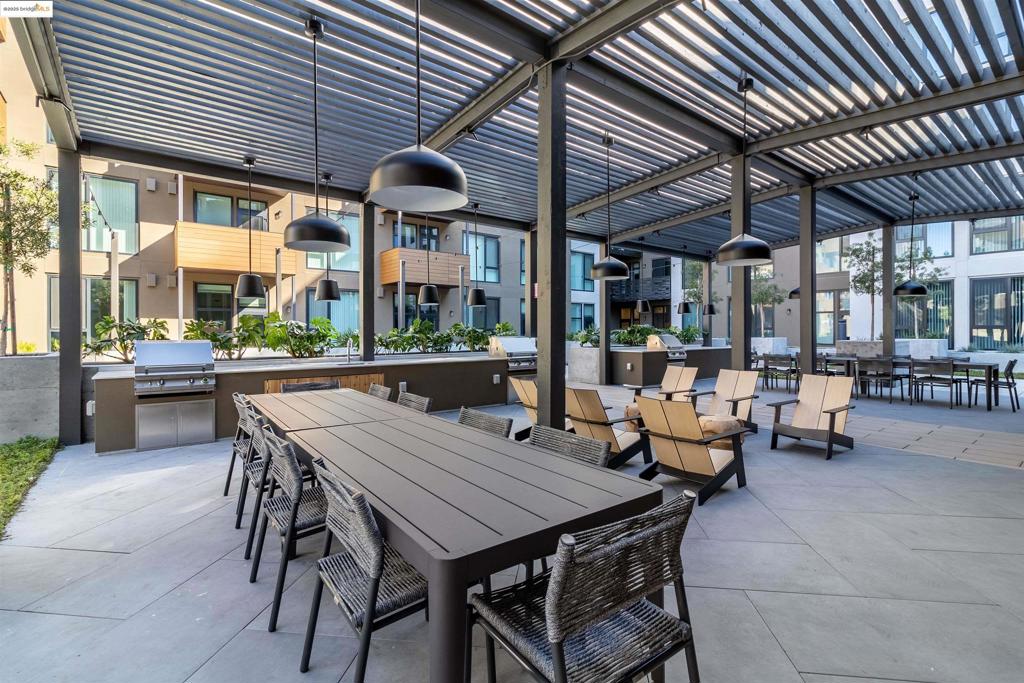 WEST OAKLAND - Residential