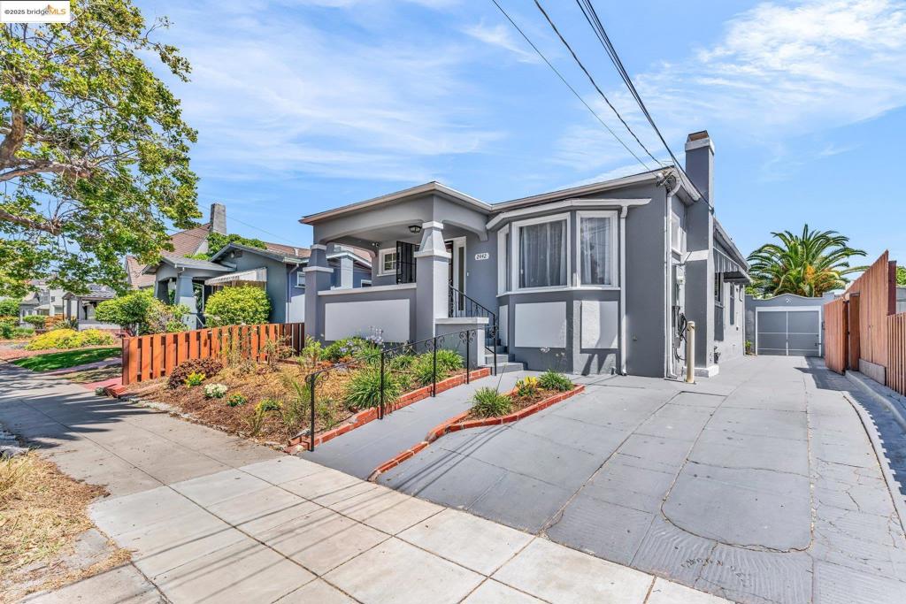 Properties 1 2442 Havenscourt Blvd
