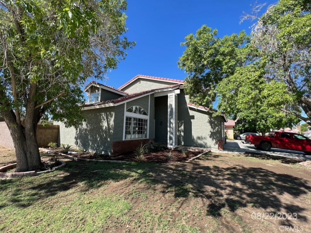 Photo of 660 E Avenue J10, Lancaster, CA 93535 (MLS # SR26149564)