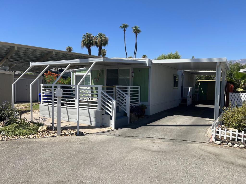 Royal Palms - Manufactured In Park