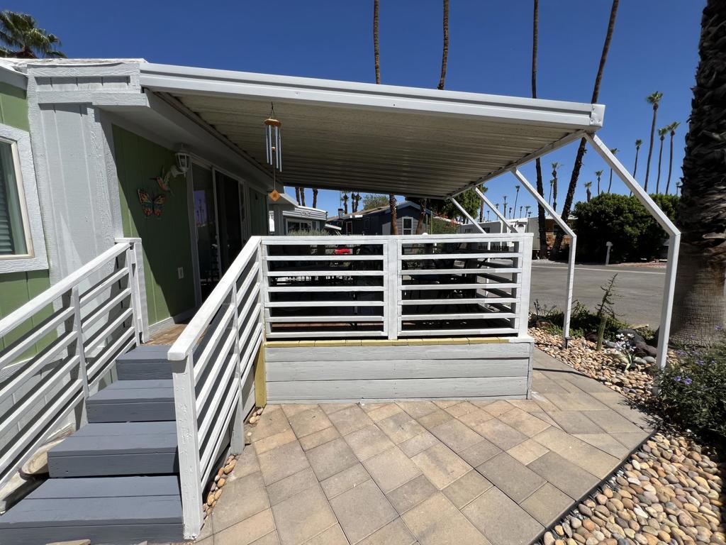 Royal Palms - Manufactured In Park