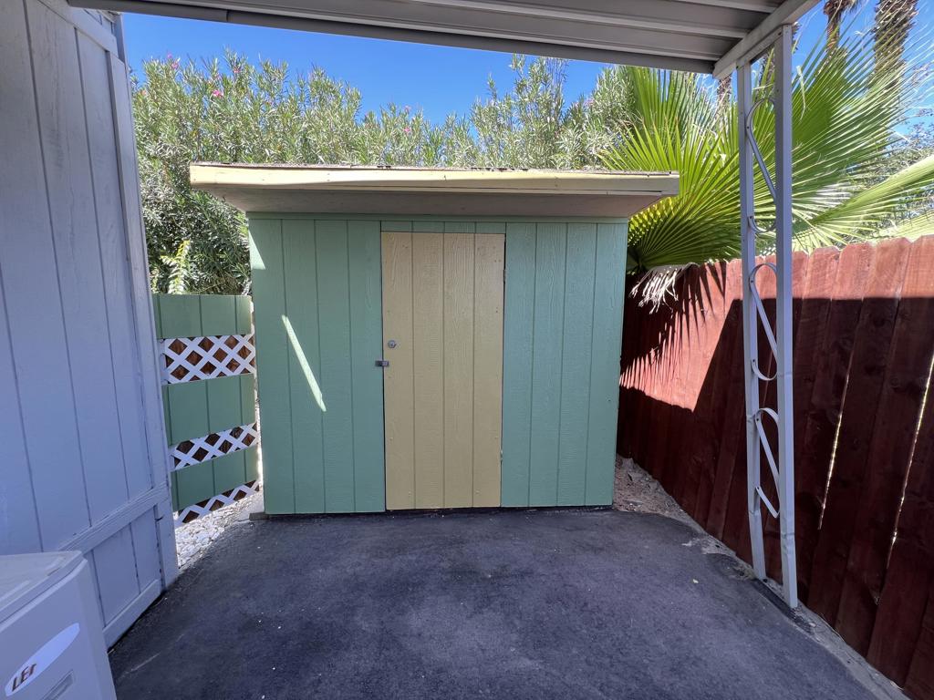 Royal Palms - Manufactured In Park