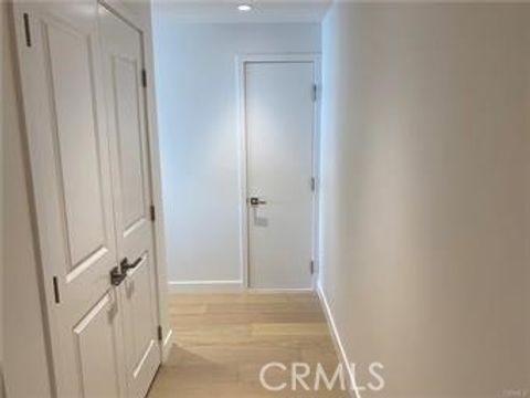 Photo of 400 S Broadway, Los Angeles, CA 90013 (MLS # WS26107609)