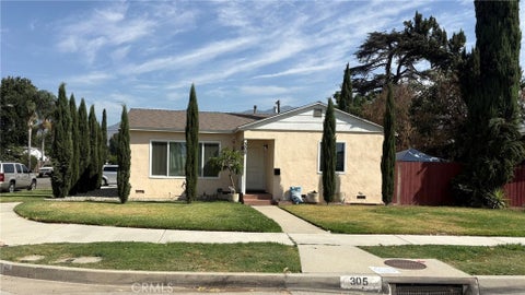 Photo of 305 E Camino Real Real, Monrovia, CA 91016 (MLS # WS26190930)
