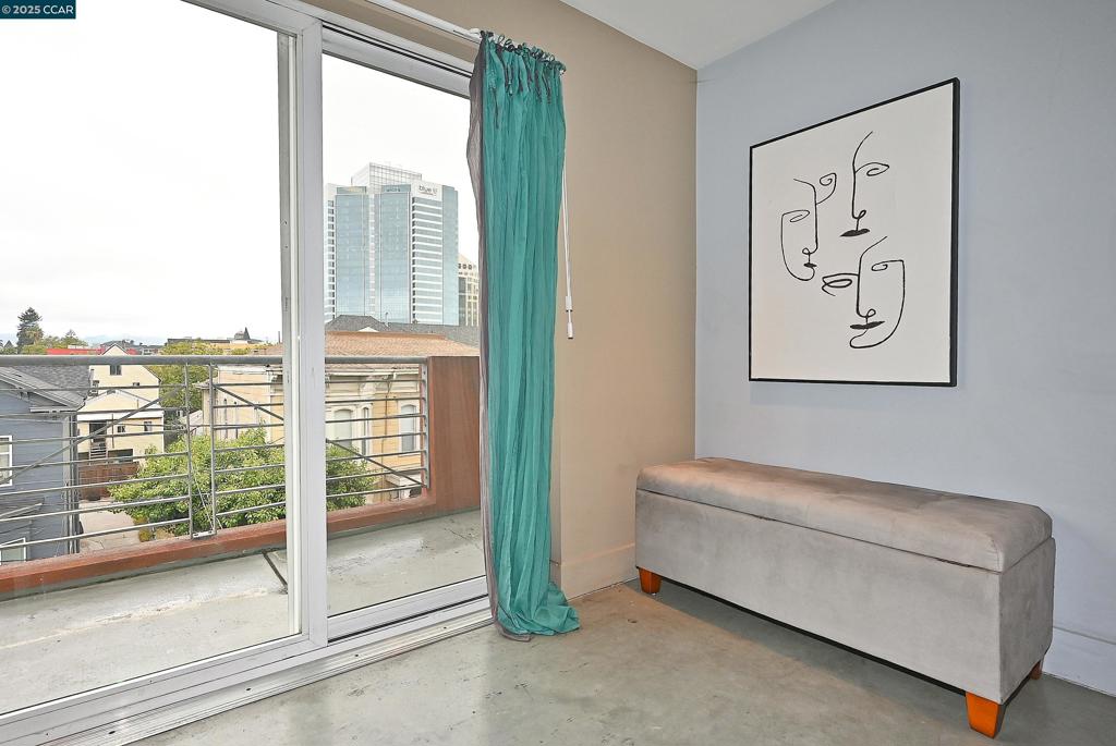 DOWNTOWN - Residential