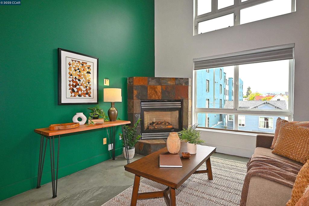 DOWNTOWN - Residential