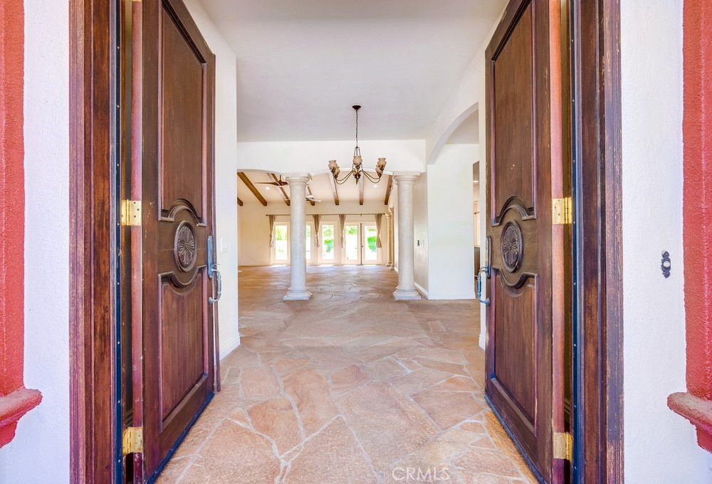 39555 Avenida Bonita