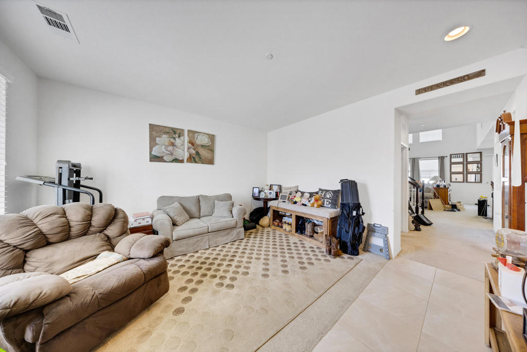 Properties 4 15795 Hammett Court