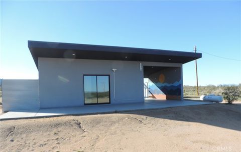 2470 Delgada Landers CA 92285