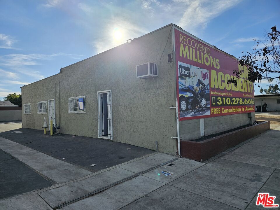 4060 W Century Boulevard