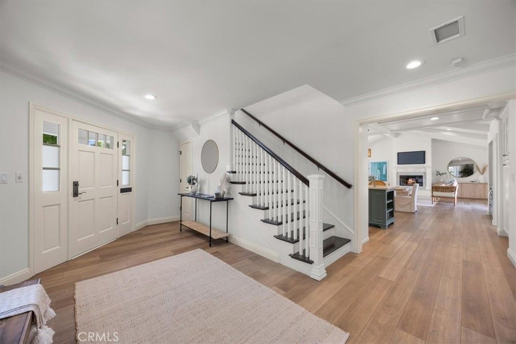 Photo of 5549 W 133rd Street, Hawthorne, CA 90250 (MLS # SB25229226)