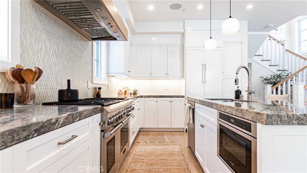 Corona del Mar South of PCH (CDMS) - Residential