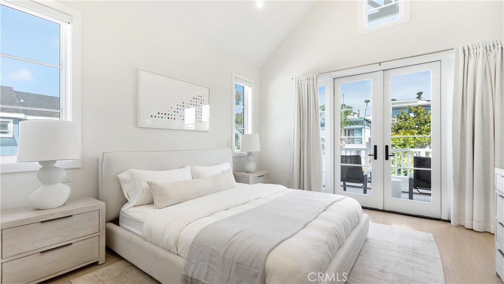 Corona del Mar South of PCH (CDMS) - Residential
