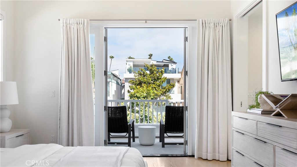 Corona del Mar South of PCH (CDMS) - Residential