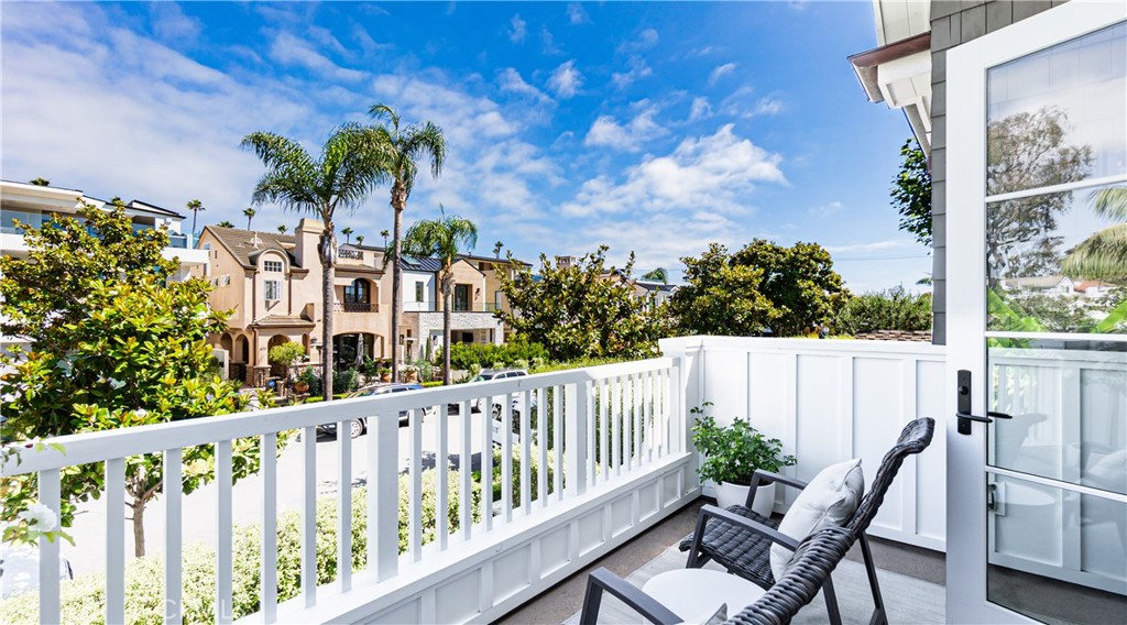 435 Fernleaf Avenue 1