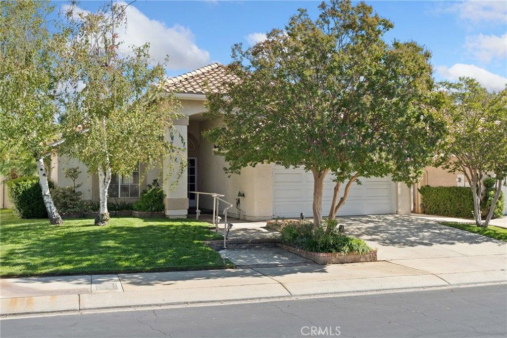 Photo of 5772 Riviera Ave, Banning, CA 92220 (MLS # AR25230722)