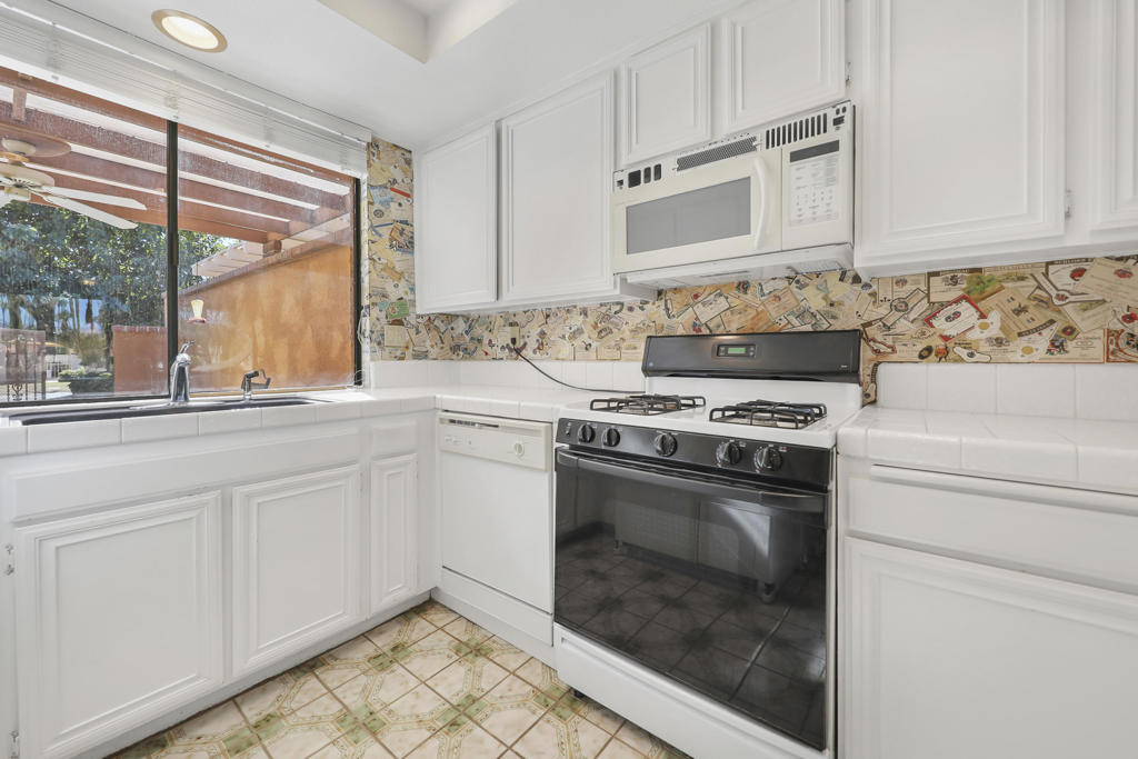 Sunrise C.C. - Residential