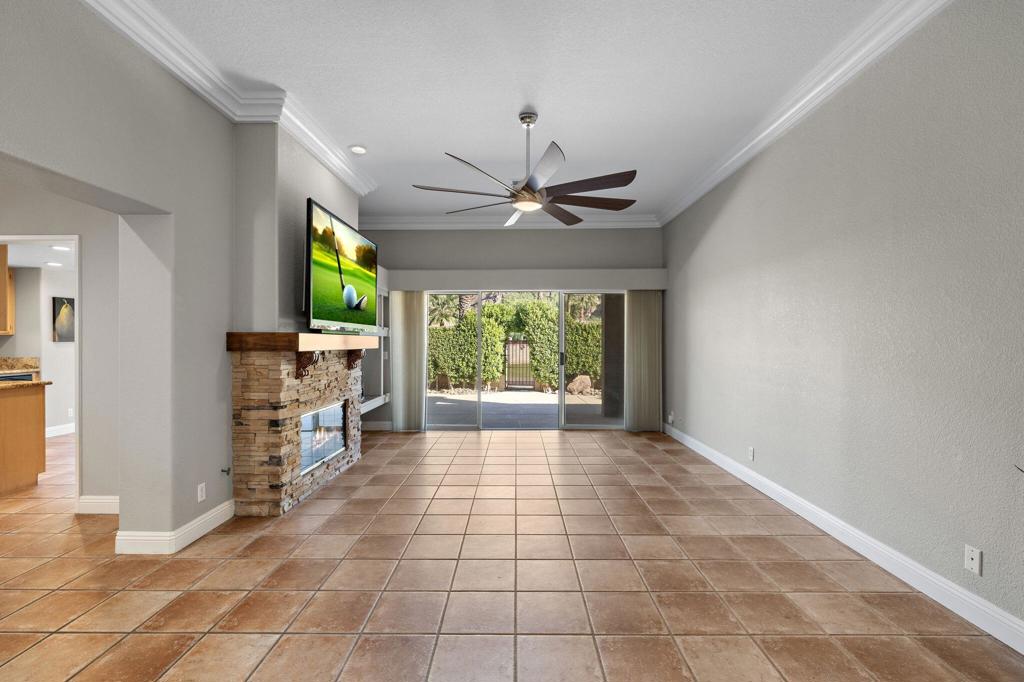 Laguna De La Paz - Residential