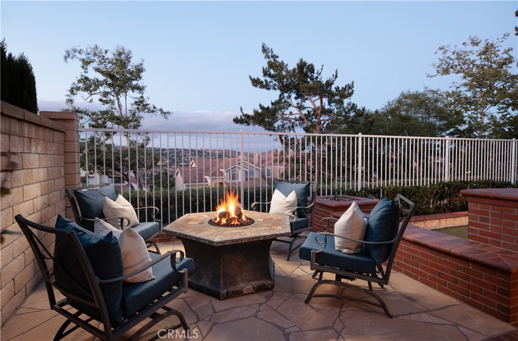 547 S Eveningsong Lane