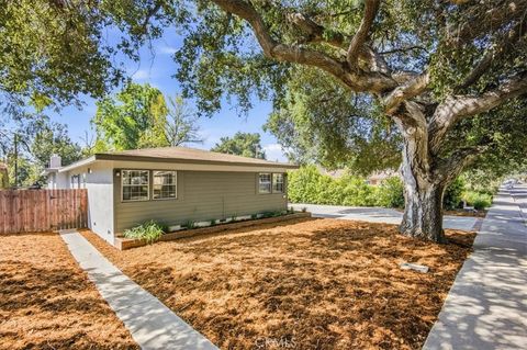 Photo of 188 E Green St, Claremont, CA 91711 (MLS # CV26066815)