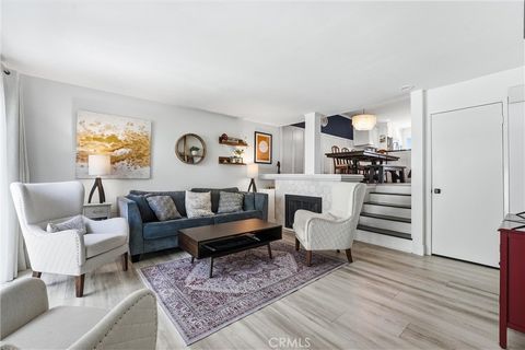 Photo of 2112 Warfield Ave #10, Redondo Beach, CA 90278 (MLS # OC26089302)