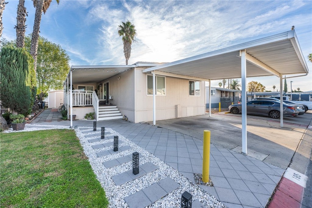 1855 Riverside 195