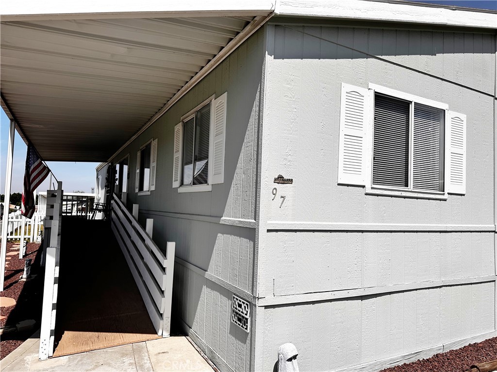 Properties 3 2140 Mentone Boulevard 97