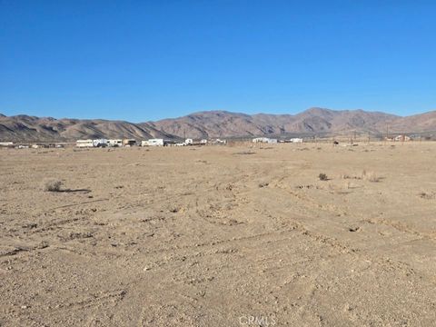 Photo of 0 Bradford Avenue, Lucerne Valley, CA 92356 (MLS # IG25277520)