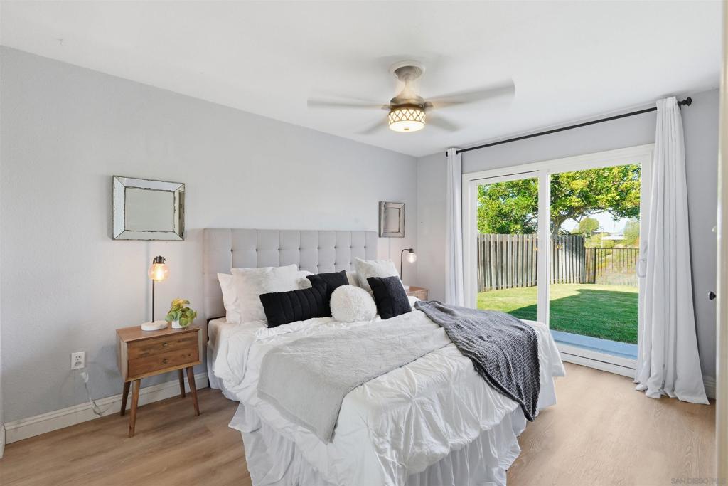 5241 Jamestown