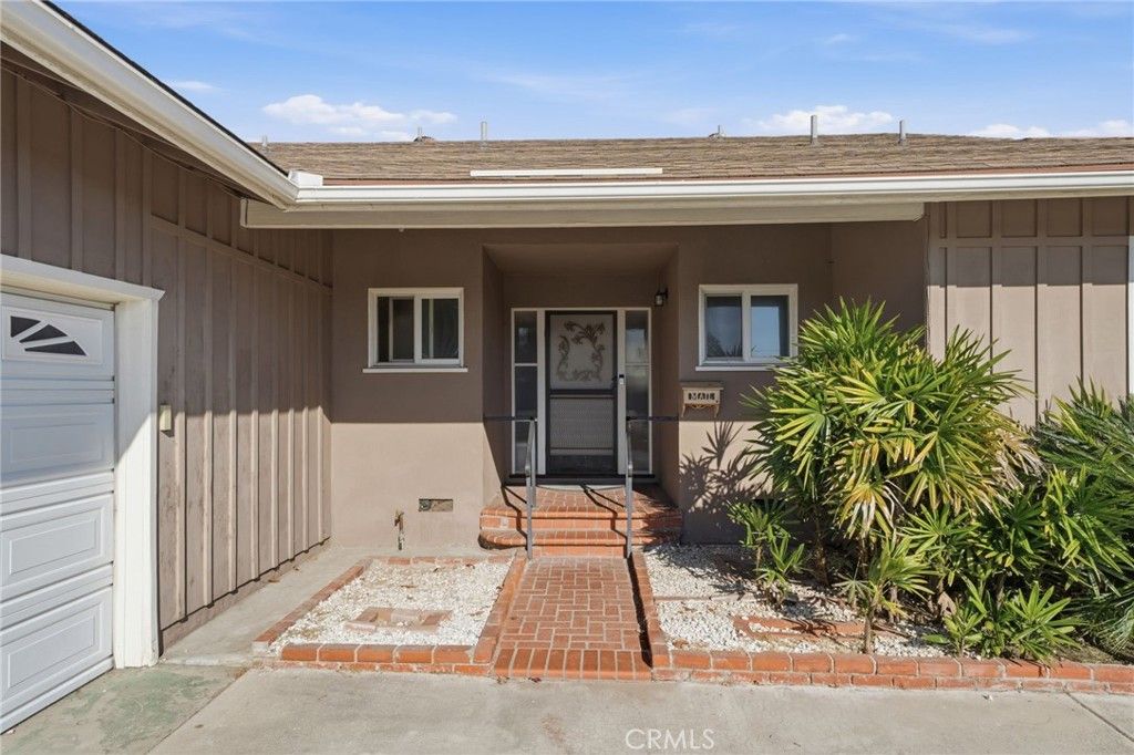 Photo of 424 S Gain St, Anaheim, CA 92804 (MLS # PW26069479)
