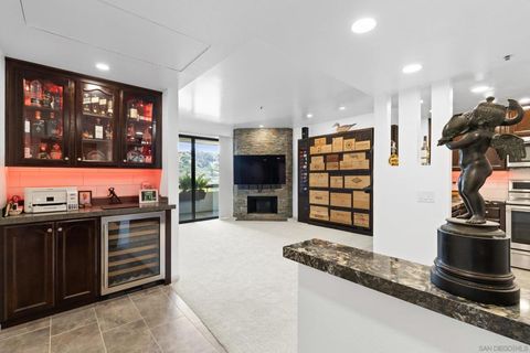 5875 Friars 4410 San Diego CA 92110