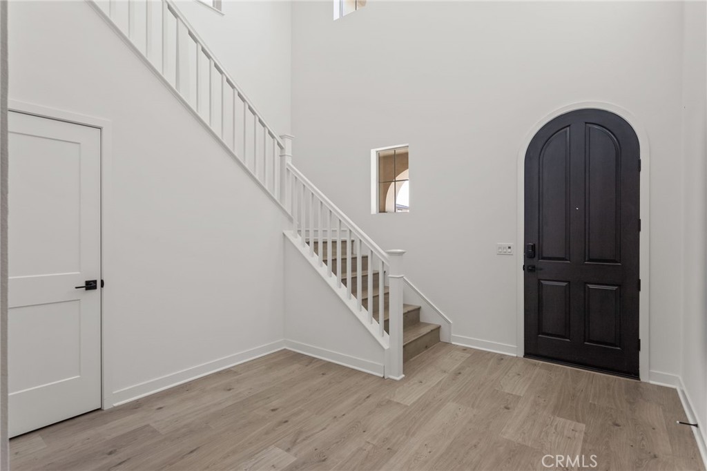 1381 Amanda Glen S