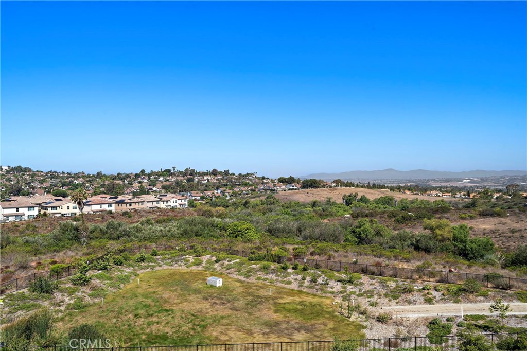 1758 Valley Oak Way