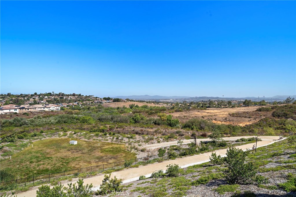 1758 Valley Oak Way