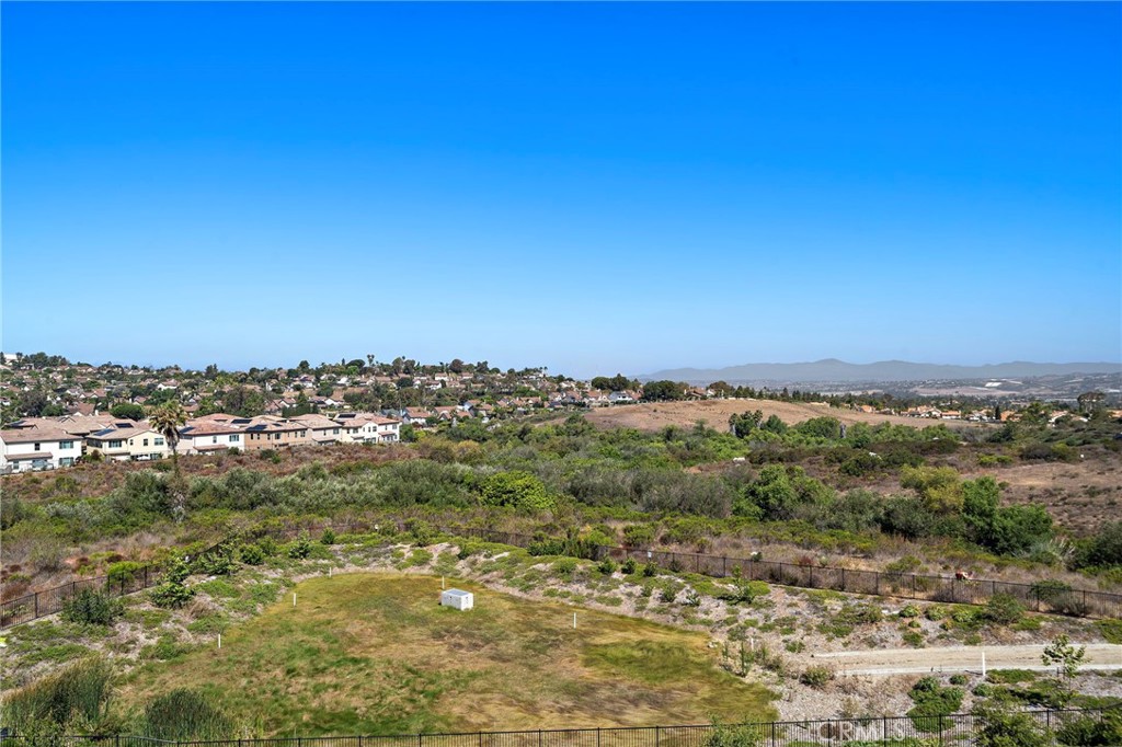 1758 Valley Oak Way