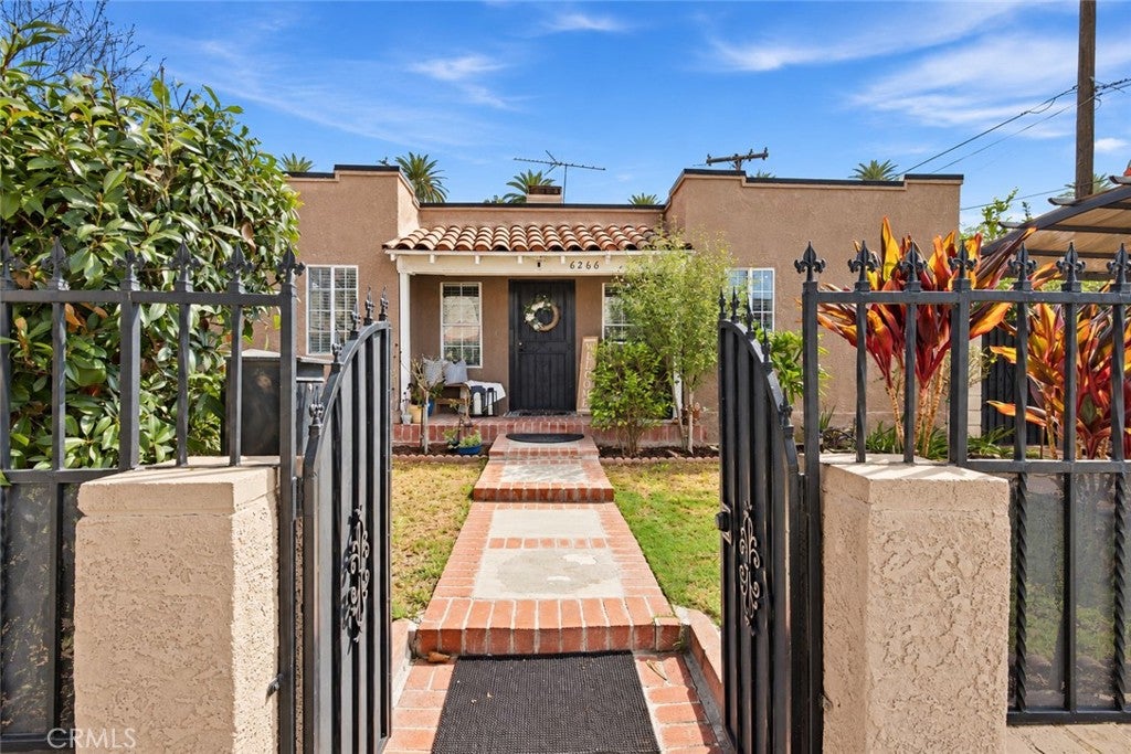 6266 Western