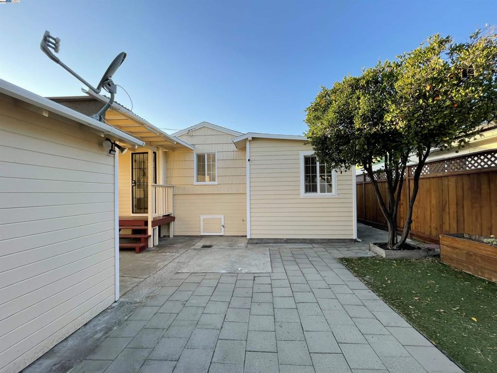 BAY FAIR - Residential