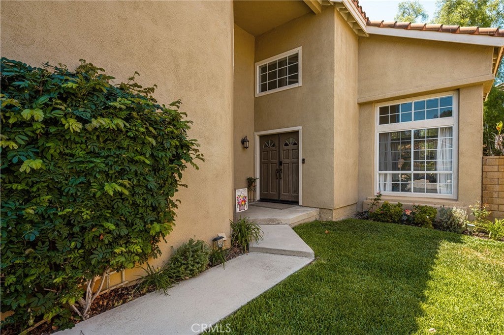 1160 Vista Lomas