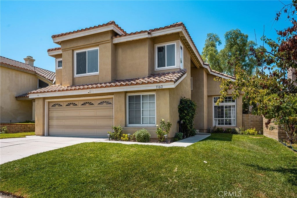 1160 Vista Lomas