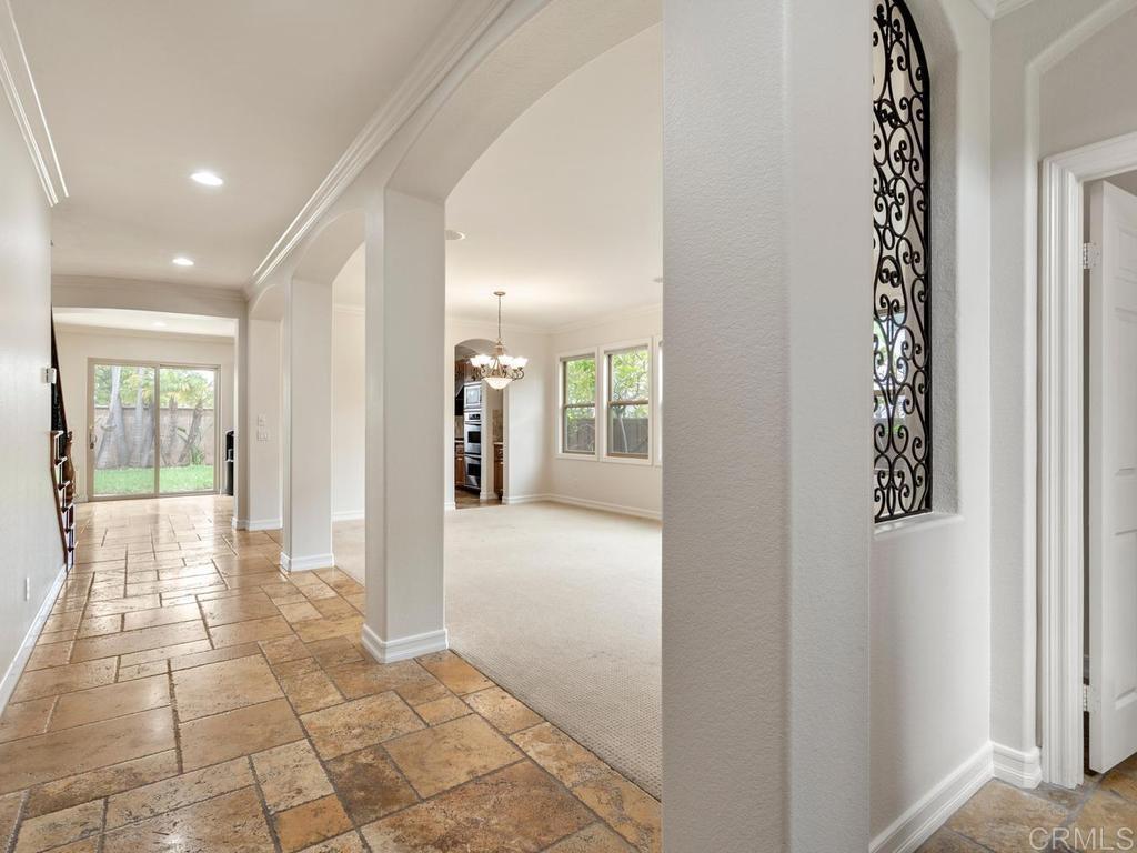 7225 Caribou Court